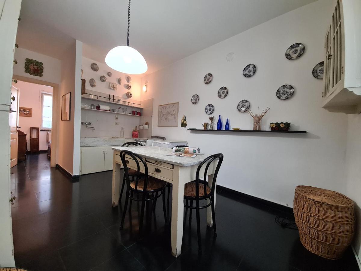 Mansarda A Finalborgo - Fascino E Tradizione Apartment Finale Ligure Exterior foto